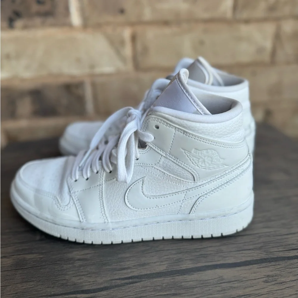 Nike Air Jordan 1-Mid White Leather High-Top Sneakers size 7.5